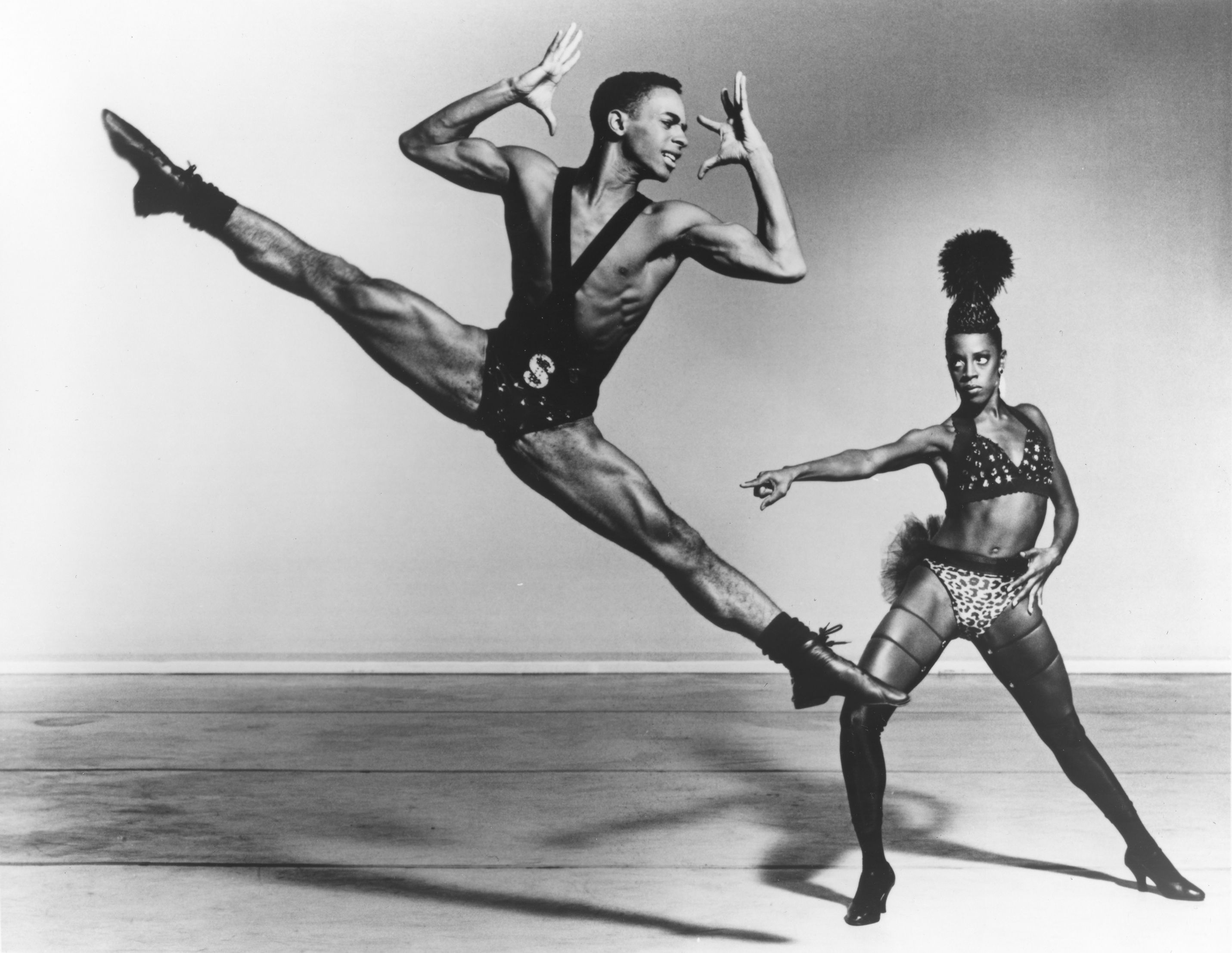 Aubrey Lynch II and Nasha Thomas, Barry Martin’s Chelsea’s Bells. Alvin Ailey American Dance Theater_compressed